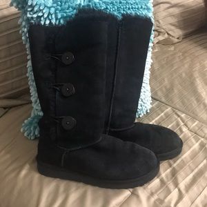 Black Ugg boots